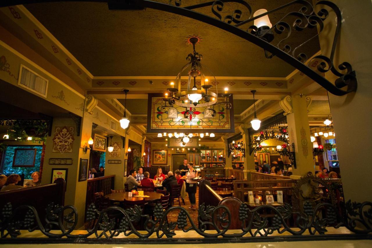 Mcmenamins Grand Lodge Forest Grove Εξωτερικό φωτογραφία