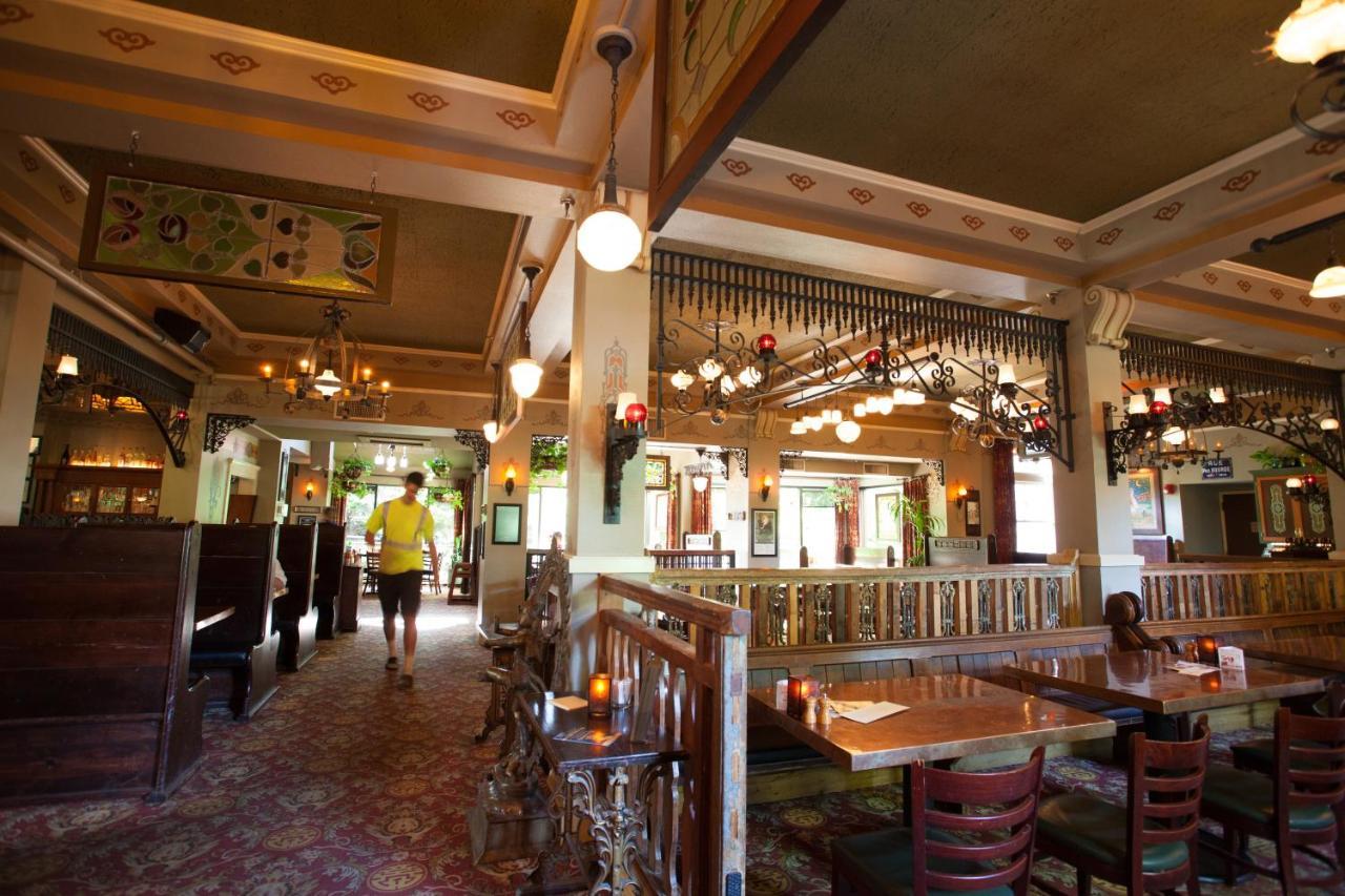 Mcmenamins Grand Lodge Forest Grove Εξωτερικό φωτογραφία